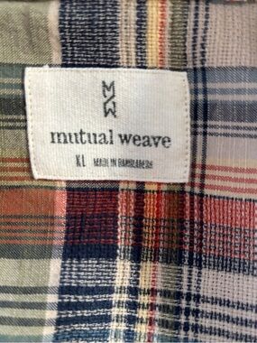 Mutual Weave Men's Navy & Red Plaid Button-Up Shirt xL